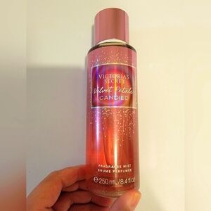 NEW Victoria's Secret Velvet Petals Candied Fragrance